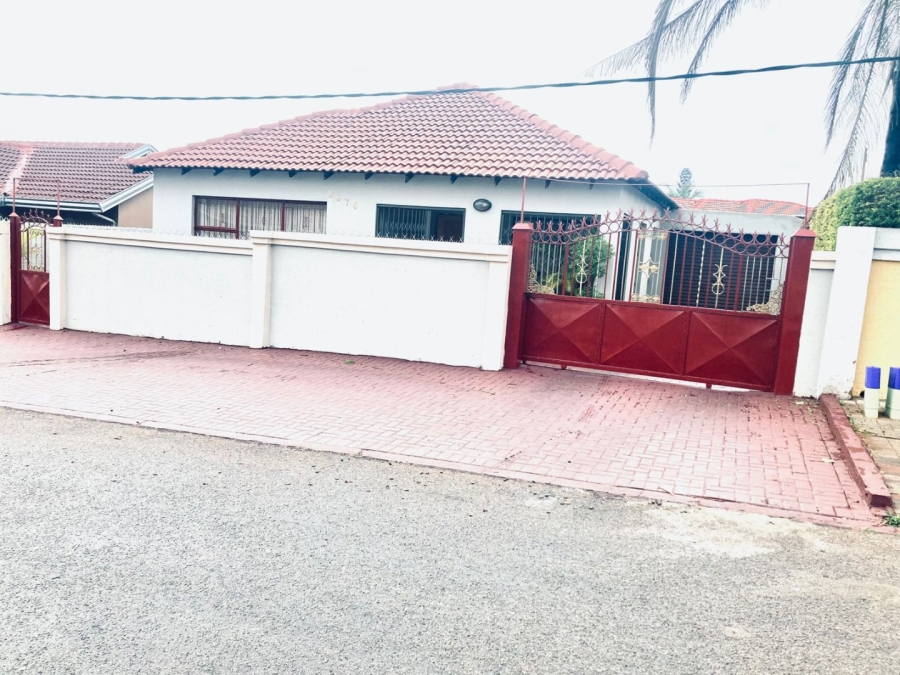 3 Bedroom Property for Sale in Mabopane Unit M North West